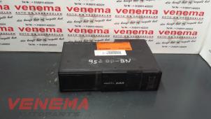 Used CD changer BMW 3 serie (E46/4) 320d 16V Price € 50,00 Margin scheme offered by Venema Autoparts