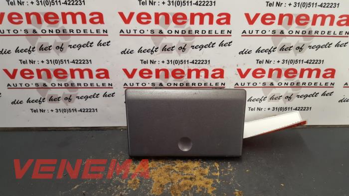 Begagnade Askkopp, fram Opel Vectra C 1.8 16V Pris € 14,99 Marginaltabell erbjuds av Venema Autoparts
