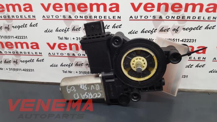 Usados Motor de ventanilla de puerta Opel Corsa D 1.2 16V LPG Precio € 65,00 Norma de margen ofrecido por Venema Autoparts