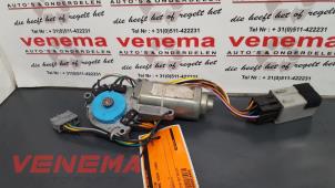 Gebrauchte Schiebedach Motor Renault Megane Scénic (JA) 1.6 RT Preis € 50,00 Margenregelung angeboten von Venema Autoparts