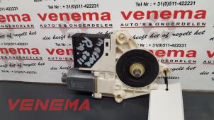 Usados Motor de ventanilla de puerta Renault Megane III Berline (BZ) 1.4 16V TCe 130 Precio € 50,00 Norma de margen ofrecido por Venema Autoparts