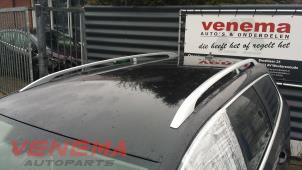 Used Roof rail kit Volkswagen Passat Variant (3C5) 2.0 TDI 140 Price € 150,00 Margin scheme offered by Venema Autoparts