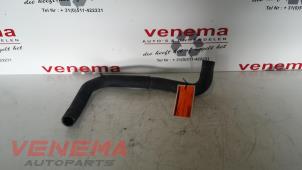 Usados Manguera de radiador Peugeot 107 1.0 12V Precio € 20,00 Norma de margen ofrecido por Venema Autoparts