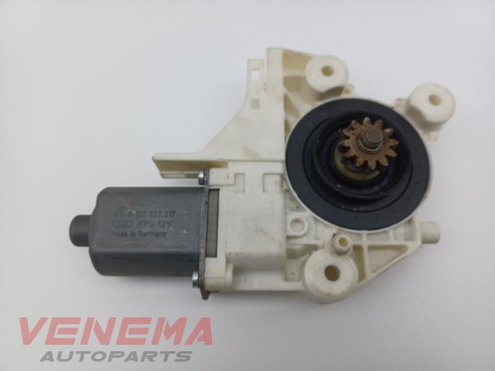 Usados Motor de ventanilla de puerta Ford Focus 2 Wagon 1.6 TDCi 16V 110 Precio € 14,99 Norma de margen ofrecido por Venema Autoparts