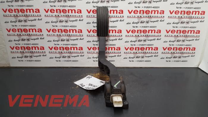 Używane Pedal gazu Peugeot 206 (2A/C/H/J/S) 1.4 HDi Cena € 50,00 Procedura marży oferowane przez Venema Autoparts