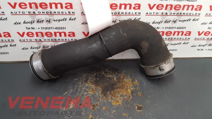 Gebrauchte Intercooler Schlauch Volkswagen Passat (3C2) 2.0 TDI 16V 140 Preis € 35,00 Margenregelung angeboten von Venema Autoparts