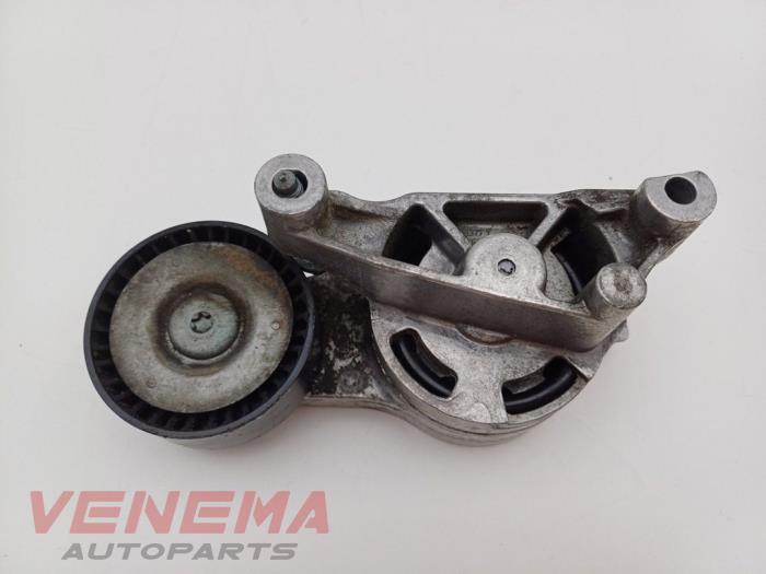 Usados Rodillo tensor correa múltiple Volkswagen Passat (3C2) 2.0 TDI 16V 140 Precio € 14,99 Norma de margen ofrecido por Venema Autoparts