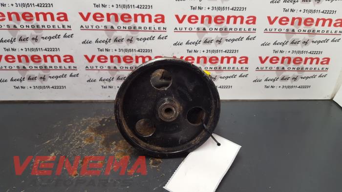 Used Power steering pump Renault Kangoo Express (FC) 1.5 dCi 60 Price € 50,00 Margin scheme offered by Venema Autoparts