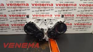 Usagé Panneau de commandes chauffage Ford Ka II 1.2 Prix € 29,95 Règlement à la marge proposé par Venema Autoparts