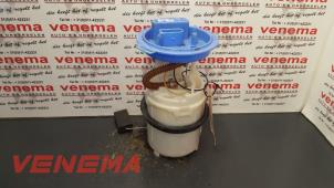 Usados Bomba eléctrica de combustible Volkswagen Jetta III (1K2) 2.0 16V FSI Precio € 75,00 Norma de margen ofrecido por Venema Autoparts
