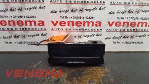Usagé Affichage intérieur Renault Megane II Grandtour (KM) 1.6 16V Prix € 14,00 Règlement à la marge proposé par Venema Autoparts