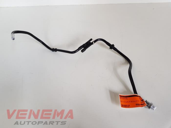 Usagé Conduit de carburant Ford Fiesta 6 (JA8) 1.4 16V Prix € 24,99 Règlement à la marge proposé par Venema Autoparts