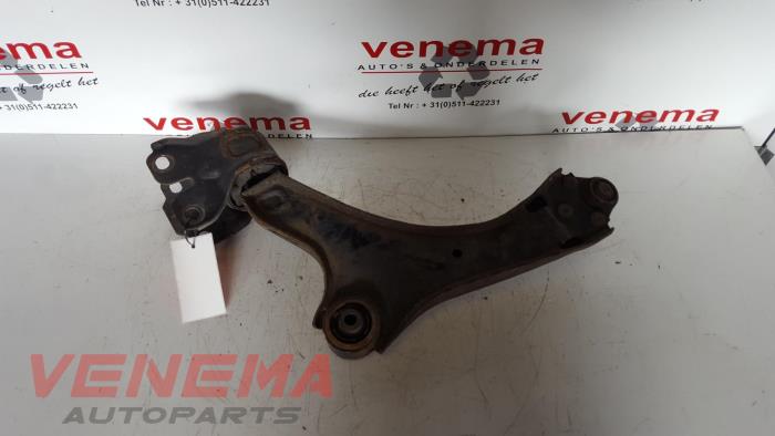 Front wishbone, right from a Ford Mondeo IV Wagon 2.0 TDCi 115 16V 2008