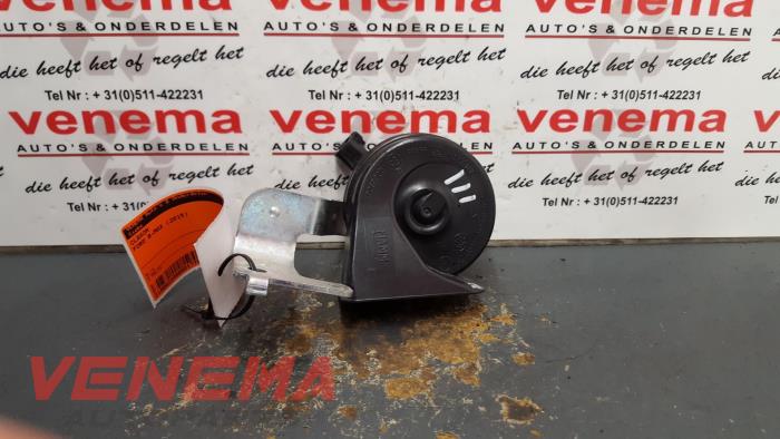 Używane Klakson Ford B-Max (JK8) 1.4 16V Cena € 9,99 Procedura marży oferowane przez Venema Autoparts