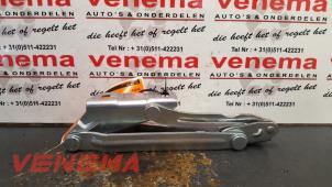 Nowe Zawias pokrywy silnika Mercedes Sprinter 3,5t (906.63) 210 CDI 16V Euro 5 Cena € 30,25 Z VAT oferowane przez Venema Autoparts