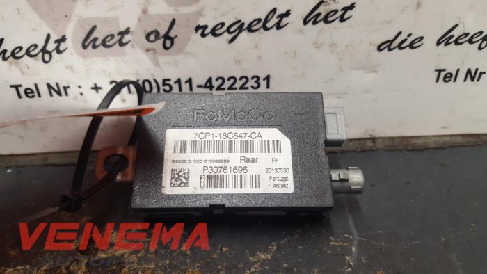Antenna Amplifier from a Ford B-Max (JK8) 1.4 16V 2015