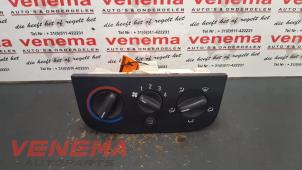 Usados Panel de control de calefacción Opel Corsa C (F08/68) 1.2 16V Precio € 24,95 Norma de margen ofrecido por Venema Autoparts