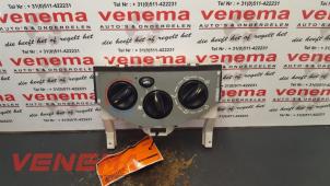 Używane Panel sterowania nagrzewnicy Opel Vivaro 1.9 DI Cena € 30,00 Procedura marży oferowane przez Venema Autoparts