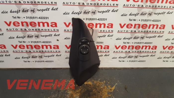 Używane Przelacznik lusterka Saab 9-3 II Sport Sedan (YS3F) 2.2 TiD 16V Cena € 19,99 Procedura marży oferowane przez Venema Autoparts