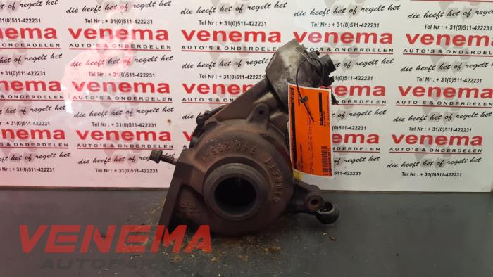 Turbo from a Ford Mondeo IV Wagon 2.0 TDCi 115 16V 2008