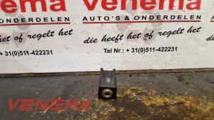 Used AUX / USB connection Ford B-Max (JK8) 1.4 16V Price € 10,00 Margin scheme offered by Venema Autoparts