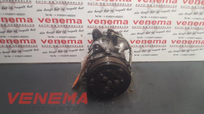 Usagé Compresseur de clim Volkswagen Polo III (6N1) 1.4i 60 Prix € 74,99 Règlement à la marge proposé par Venema Autoparts
