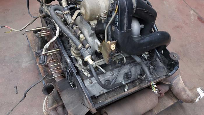Engine from a Porsche 911 3.2 Carrera 1987