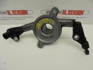 Used Clutch slave cylinder Mercedes Vito Price on request offered by N Kossen Autorecycling BV