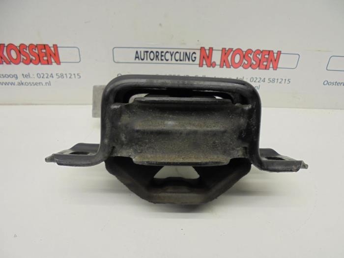 Engine mount from a Smart Fortwo Coupé (451.3) Electric Drive 2014