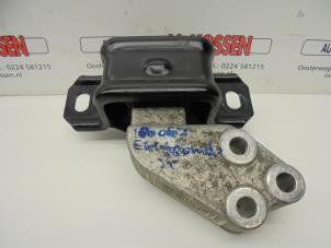 Used Engine mount Smart Fortwo Coupé (451.3) Electric Drive Price on request offered by N Kossen Autorecycling BV