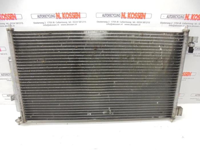 Usagé Condenseur de climatisation Nissan Note (E11) 1.6 16V Prix sur demande proposé par N Kossen Autorecycling BV