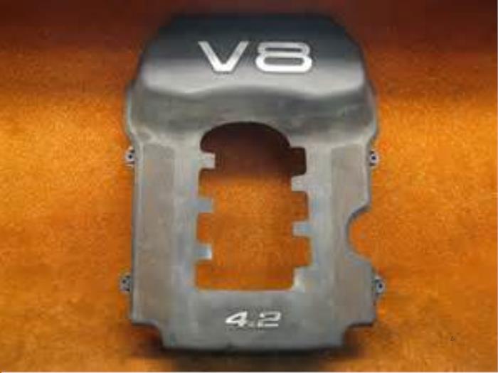 Gebrauchte Abdeckblech Motor Audi S8 (D2) S8 4.2 V8 32V Preis auf Anfrage angeboten von N Kossen Autorecycling BV