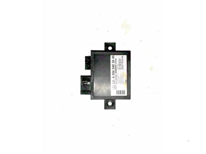 Begagnade Däcktrycksmodul Mercedes Sprinter 3,5t (906.73) 318 CDI 24V 4x4 Pris på förfrågan erbjuds av N Kossen Autorecycling BV