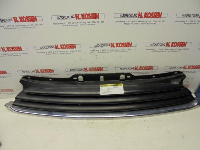 Używane Grill Mini Cooper Cena na żądanie oferowane przez N Kossen Autorecycling BV