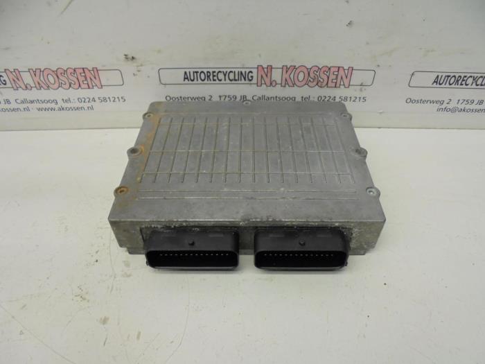 Usagé Moule LPG Mitsubishi Space Runner (N6) 2.0i 16V GLX Prix sur demande proposé par N Kossen Autorecycling BV