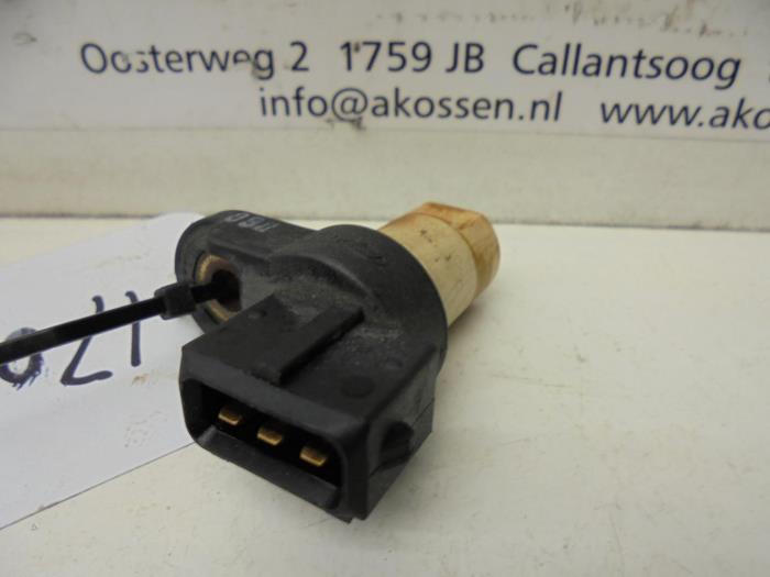 Begagnade Kamaxelsensor Hyundai Matrix 1.6 16V Pris på förfrågan erbjuds av N Kossen Autorecycling BV