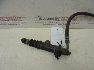 Used Clutch slave cylinder Hyundai Matrix 1.6 16V Price on request offered by N Kossen Autorecycling BV