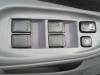 Nissan Almera (N16) 1.5 16V Interruptor de ventanilla eléctrica