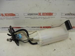 Used Electric fuel pump Kia Sorento Price on request offered by N Kossen Autorecycling BV
