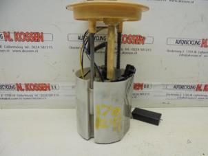 Used Electric fuel pump Volkswagen Golf Price on request offered by N Kossen Autorecycling BV