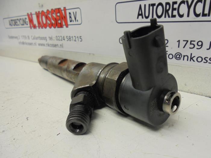 Usagé Injecteurs Jeep Cherokee Prix sur demande proposé par N Kossen Autorecycling BV