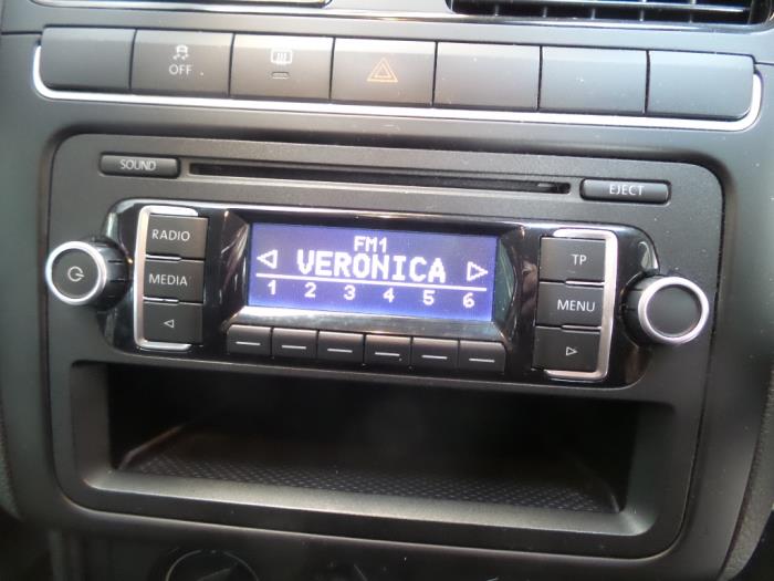Radio CD Spieler van een Volkswagen Polo 2012