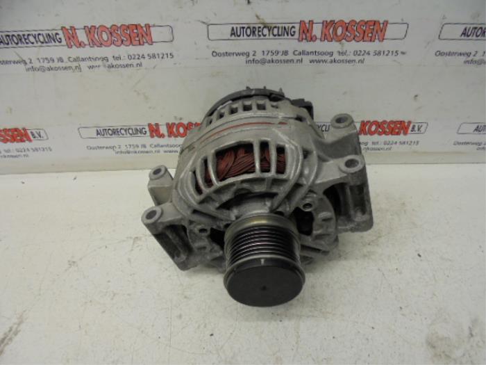 Used Dynamo Mercedes C-Klasse Price on request offered by N Kossen Autorecycling BV