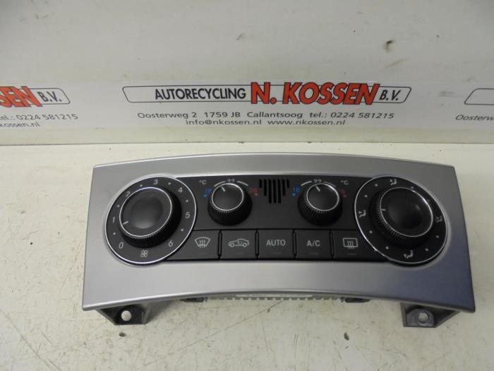 Używane Panel climatronic Mercedes C-Klasse Cena na żądanie oferowane przez N Kossen Autorecycling BV