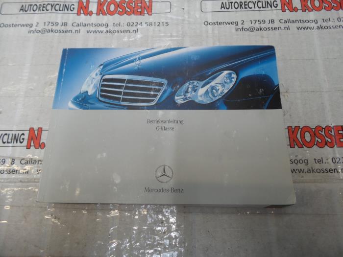 Instruction Booklet from a Mercedes C-Klasse 2005
