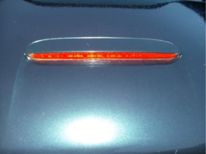 Zusätzliches Bremslicht Mitte van een BMW Z3 2000