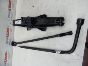 Used Jack set Ford Transit Price on request offered by N Kossen Autorecycling BV