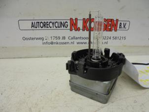 Used Xenon bulb Chrysler Voyager Price on request offered by N Kossen Autorecycling BV