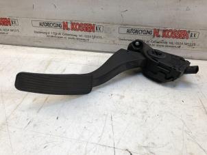 Used Accelerator pedal Chrysler Voyager Price on request offered by N Kossen Autorecycling BV