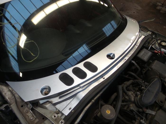 Używane Parawan Daihatsu Copen Cena na żądanie oferowane przez N Kossen Autorecycling BV